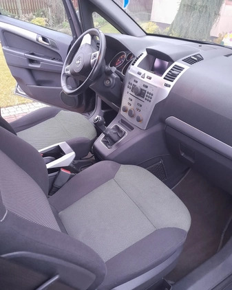 Opel Zafira cena 17000 przebieg: 208457, rok produkcji 2010 z Konin małe 29